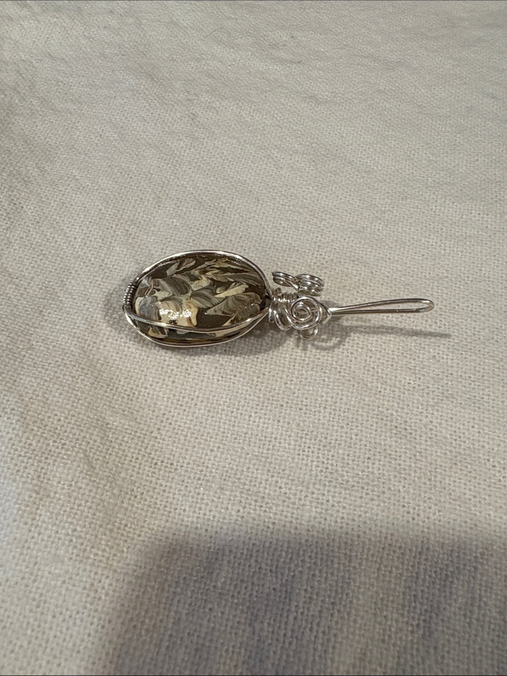 Hand-painted pendant - Picture 4 of 9